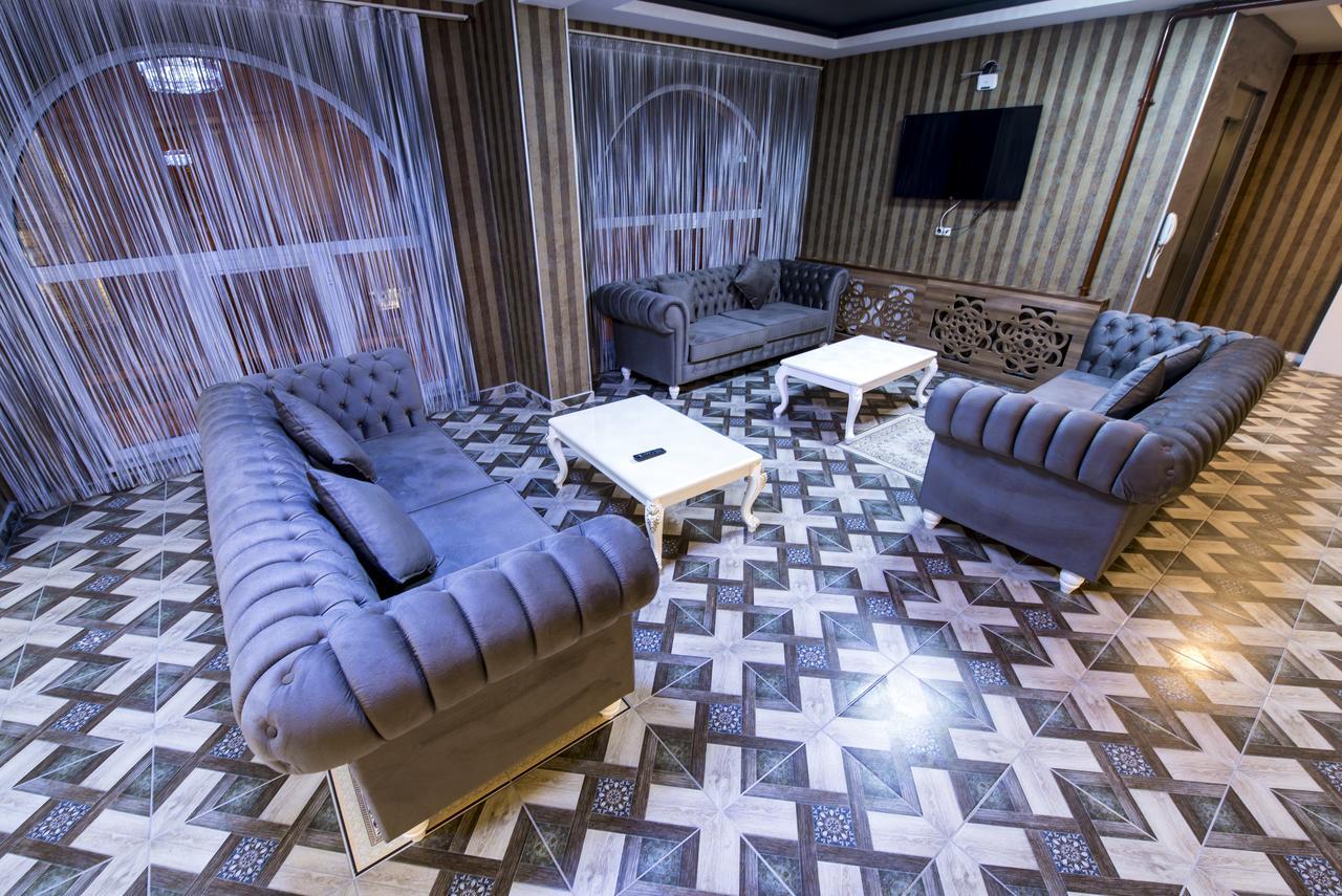 Kars-I Si̇Ri̇N Otel Kültér fotó