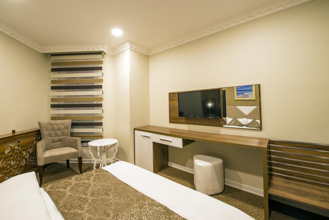Kars-I Si̇Ri̇N Otel Kültér fotó